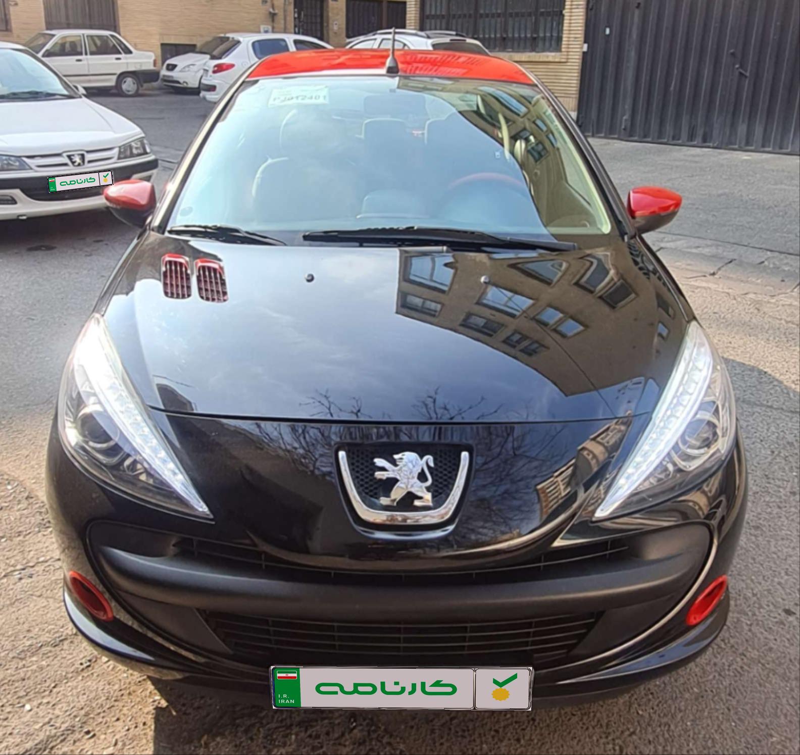 تصویر پژو 207i اتوماتیک MC از نمای کلی